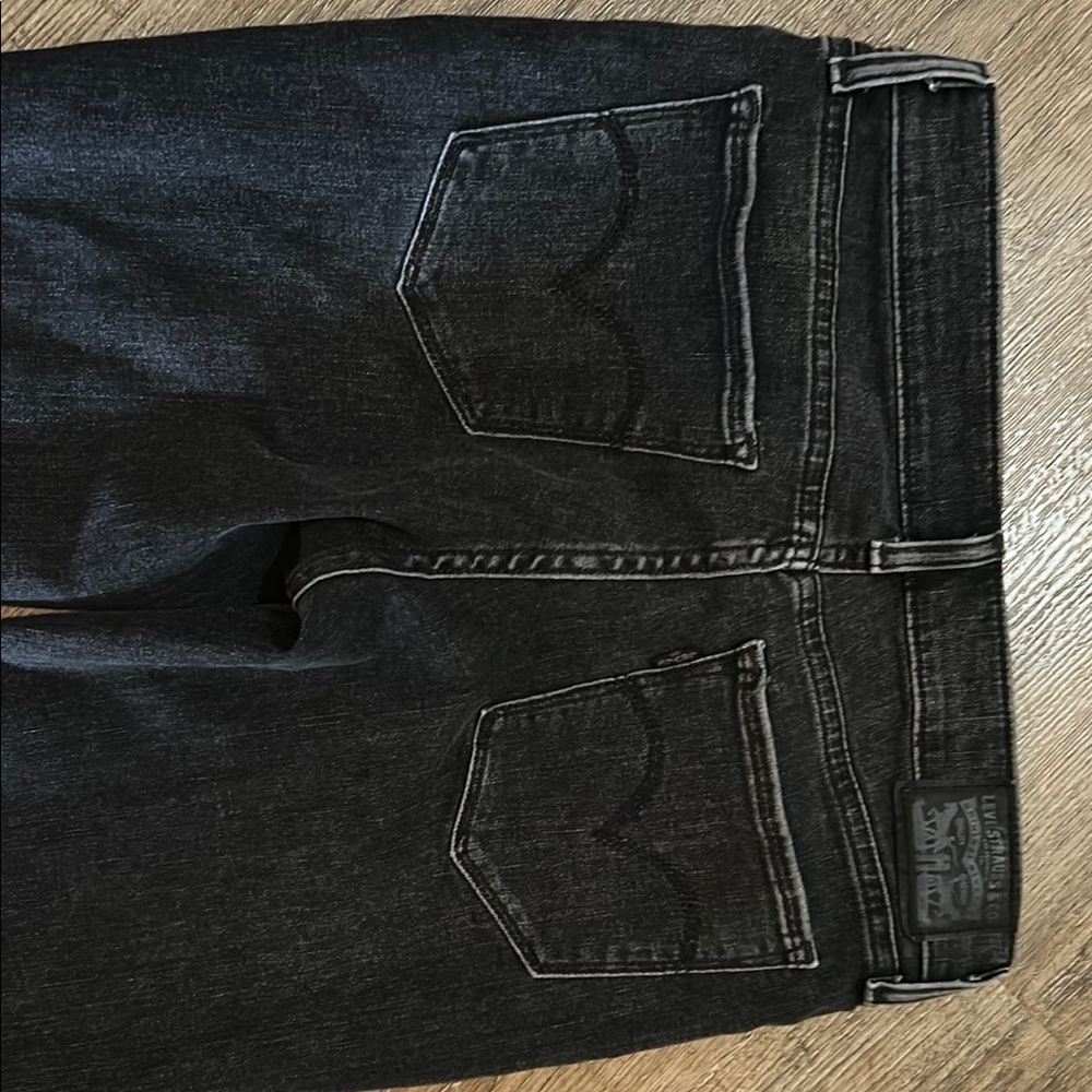 Levi's - Picture 8 of 9